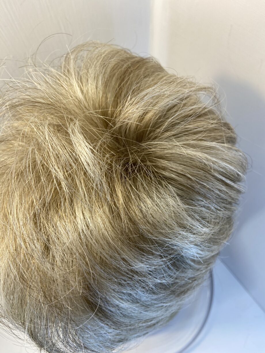 Blonde soft cap short wig. Blsw425