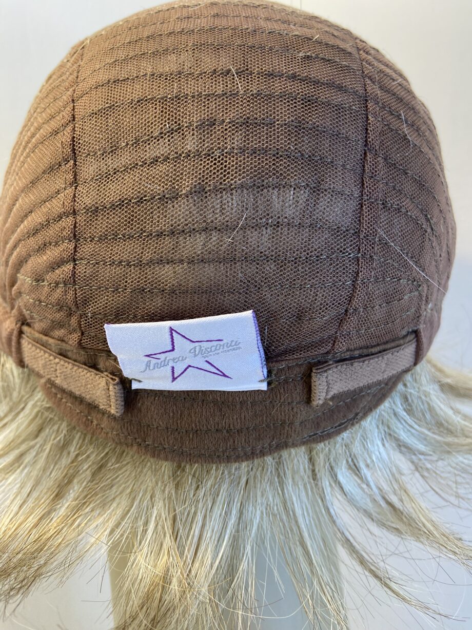 Blonde soft cap short wig. Blsw425