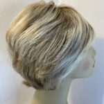 Blonde highlighted short wig. Blss427