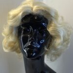 New wavy blonde wig. Blmw6511