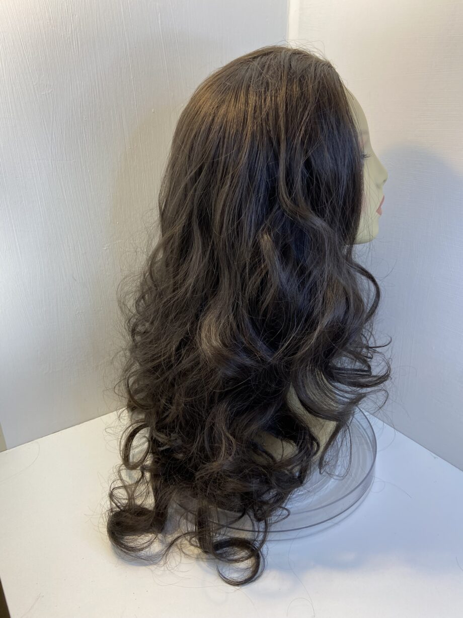 Dark brown wavy long wig. Brlw652