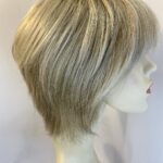 Blonde mid length wig. Blms581