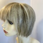 Blonde mid length wig. Blms581