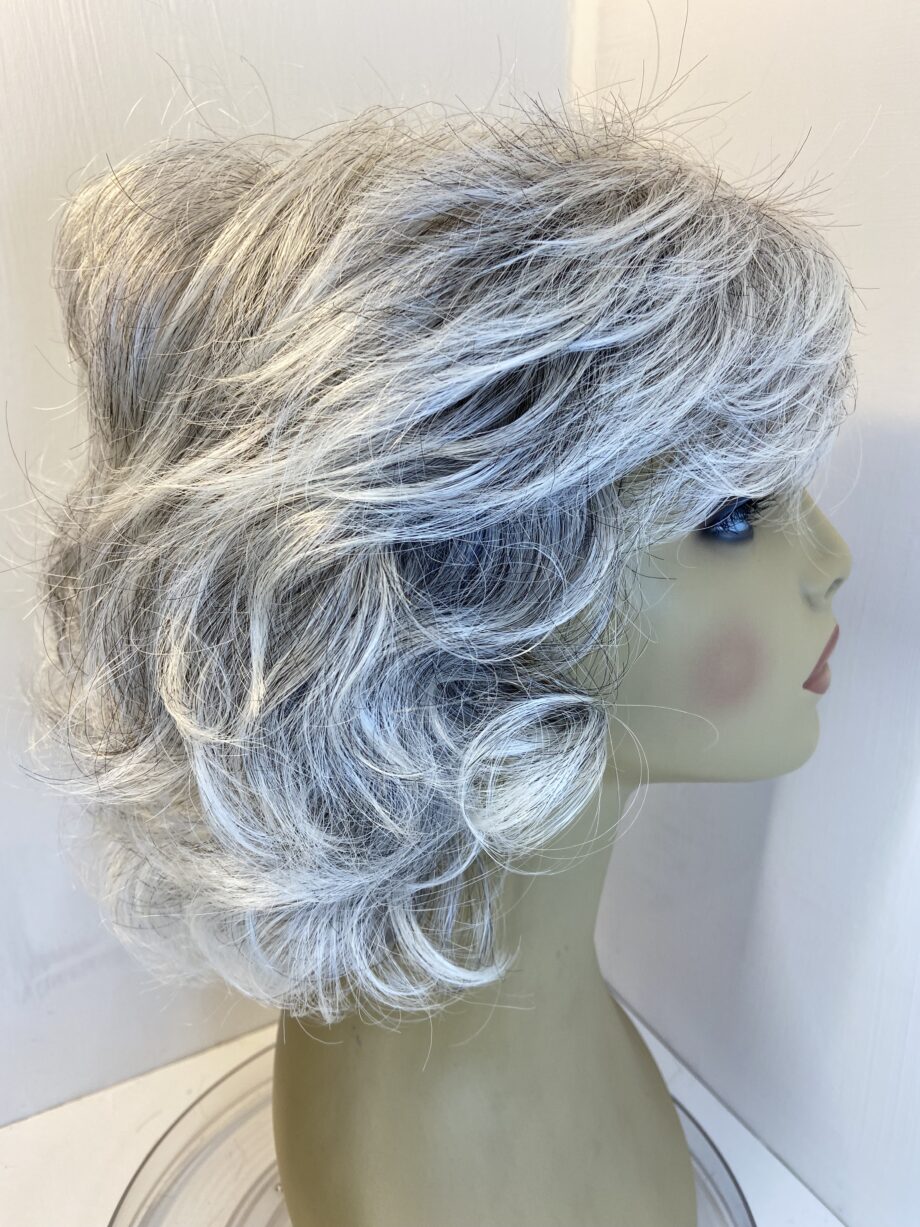 Silver grey mid length new wig. Gmw582