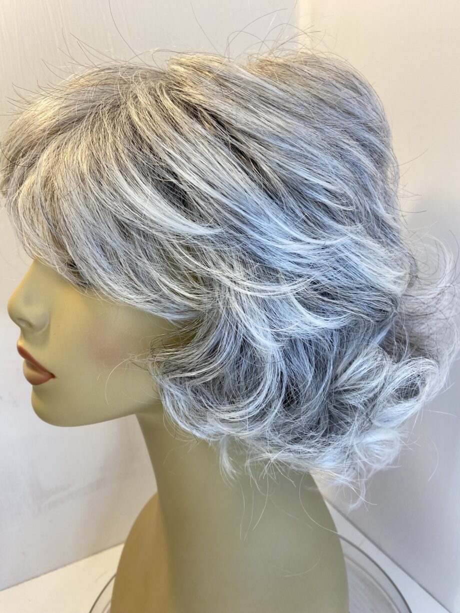 Silver grey mid length new wig. Gmw582