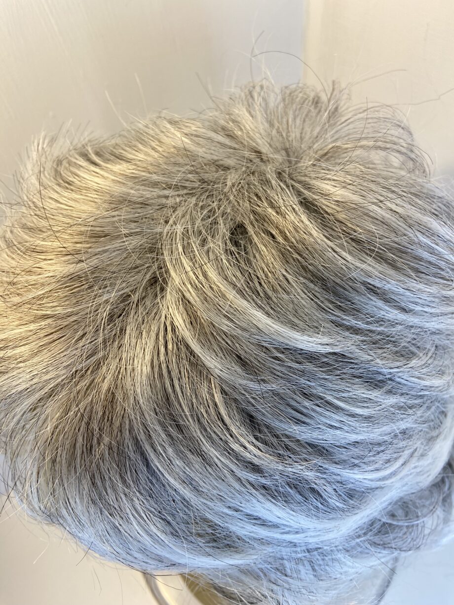 Silver grey mid length new wig. Gmw582