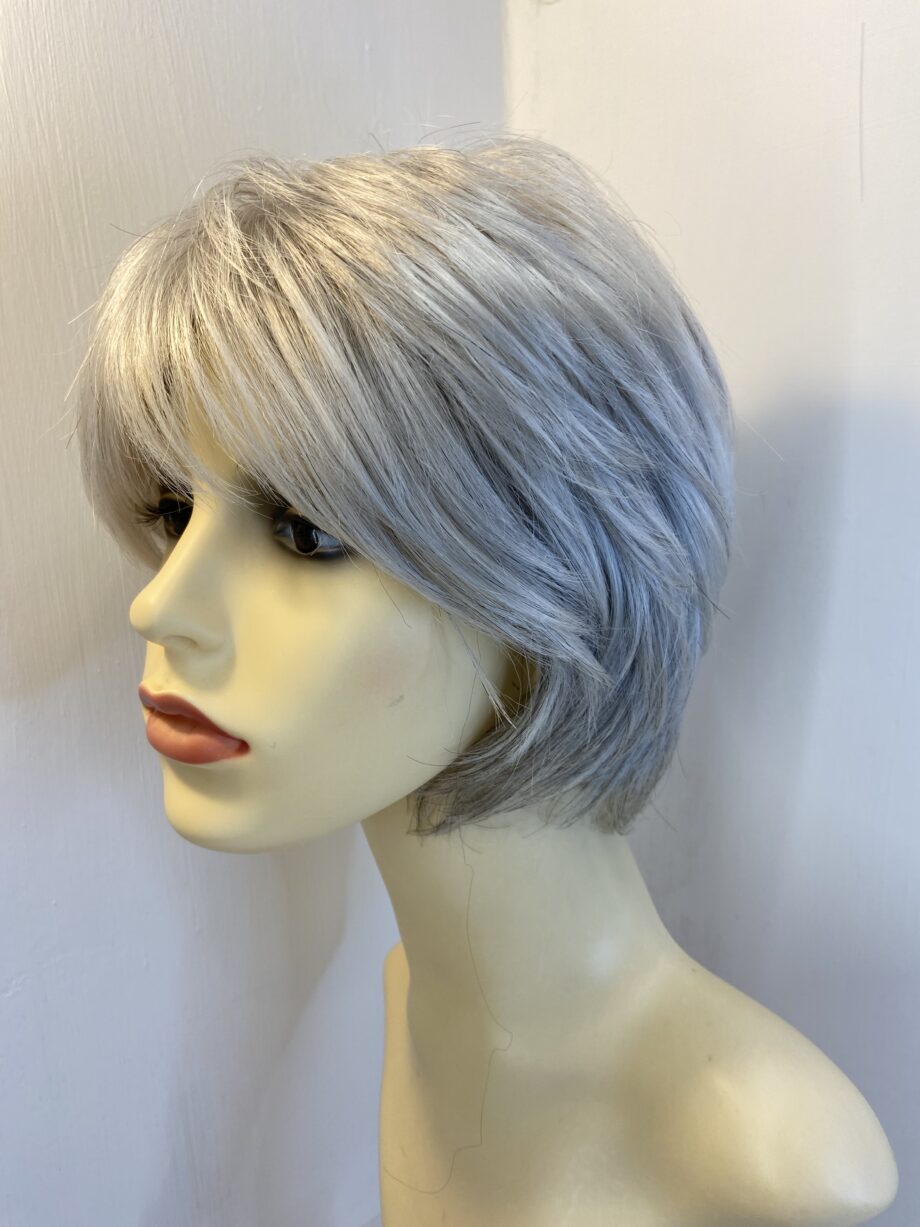 Gabor says over grey wig. Sblms585