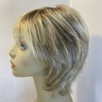 Blonde rooted wig. Blss590