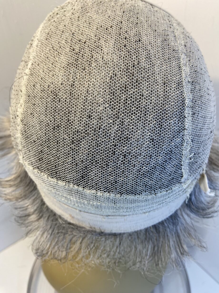 Soft cap silver grey wig. Gss592