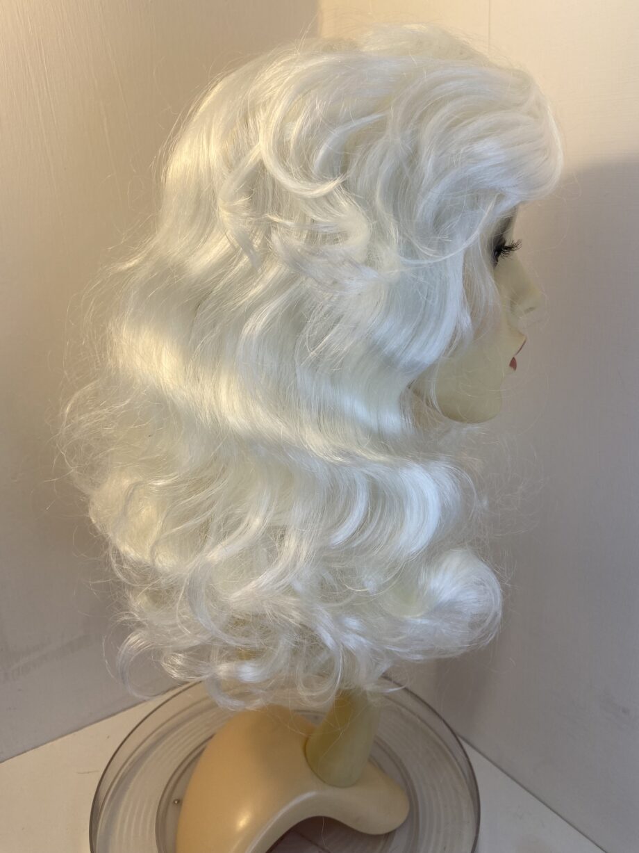 New white long curly wig. Wlw593