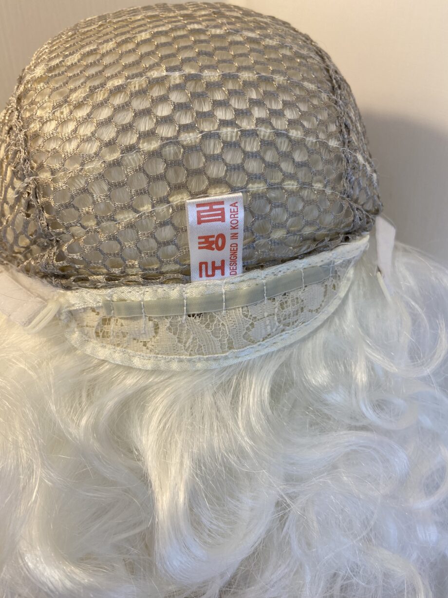 New white long curly wig. Wlw593