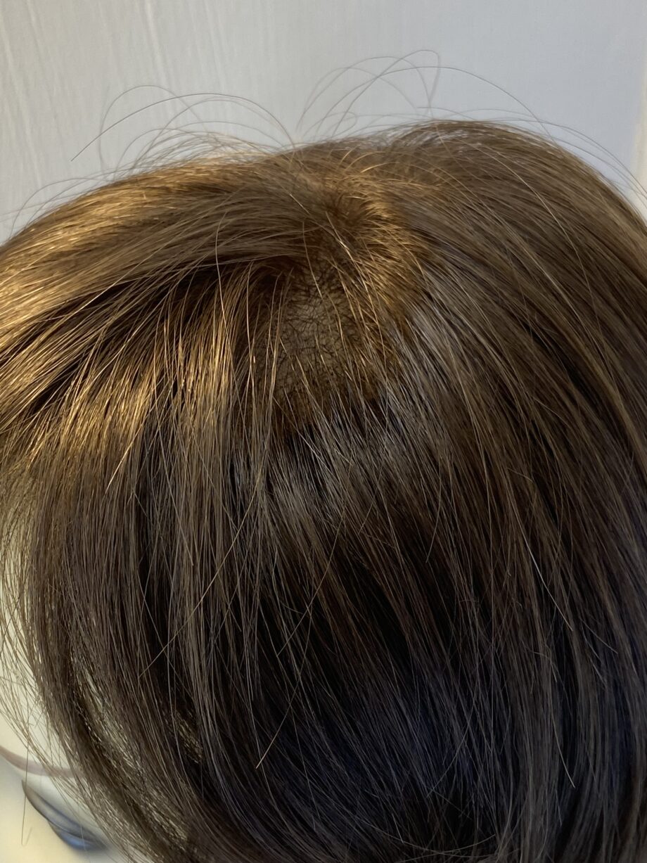 Super silky shiny new brown wig. Bbrss434