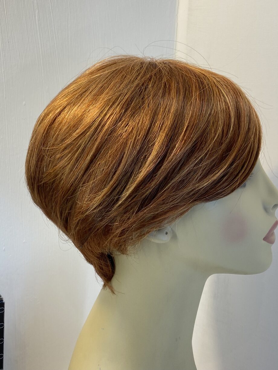 Light red short new wig. Bbrss435 red.