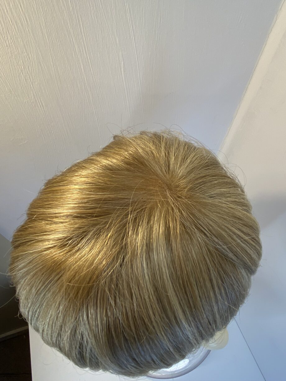 New blonde Rene of Paris wig. Bblss438