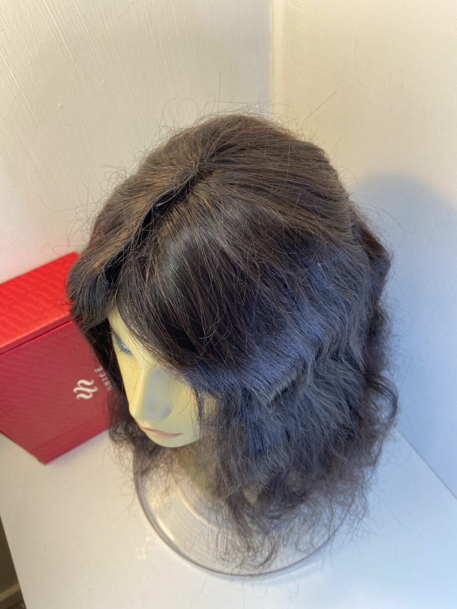 New long wavy brown wig. Bblalw438