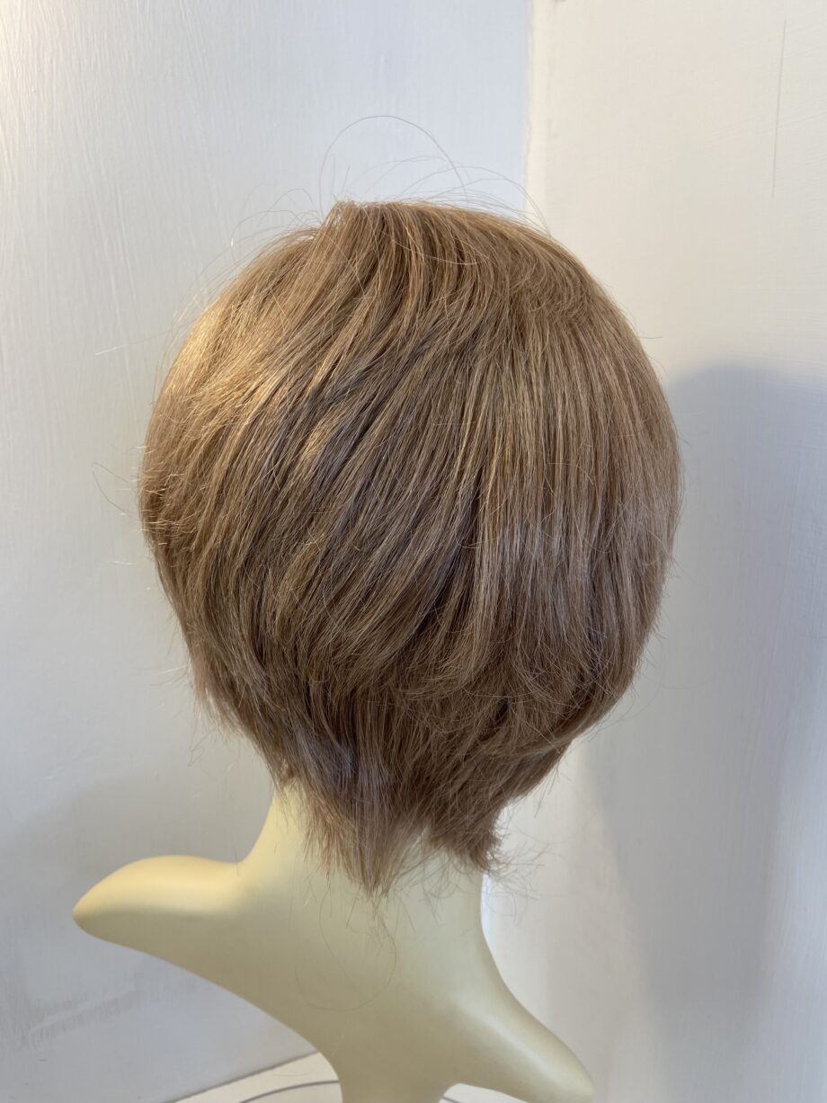 Soft light pink wig. Pinkss336