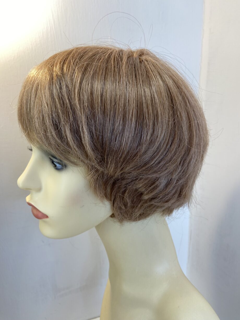Soft light pink wig. Pinkss336