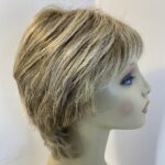 Blonde rooted wig. Blss598