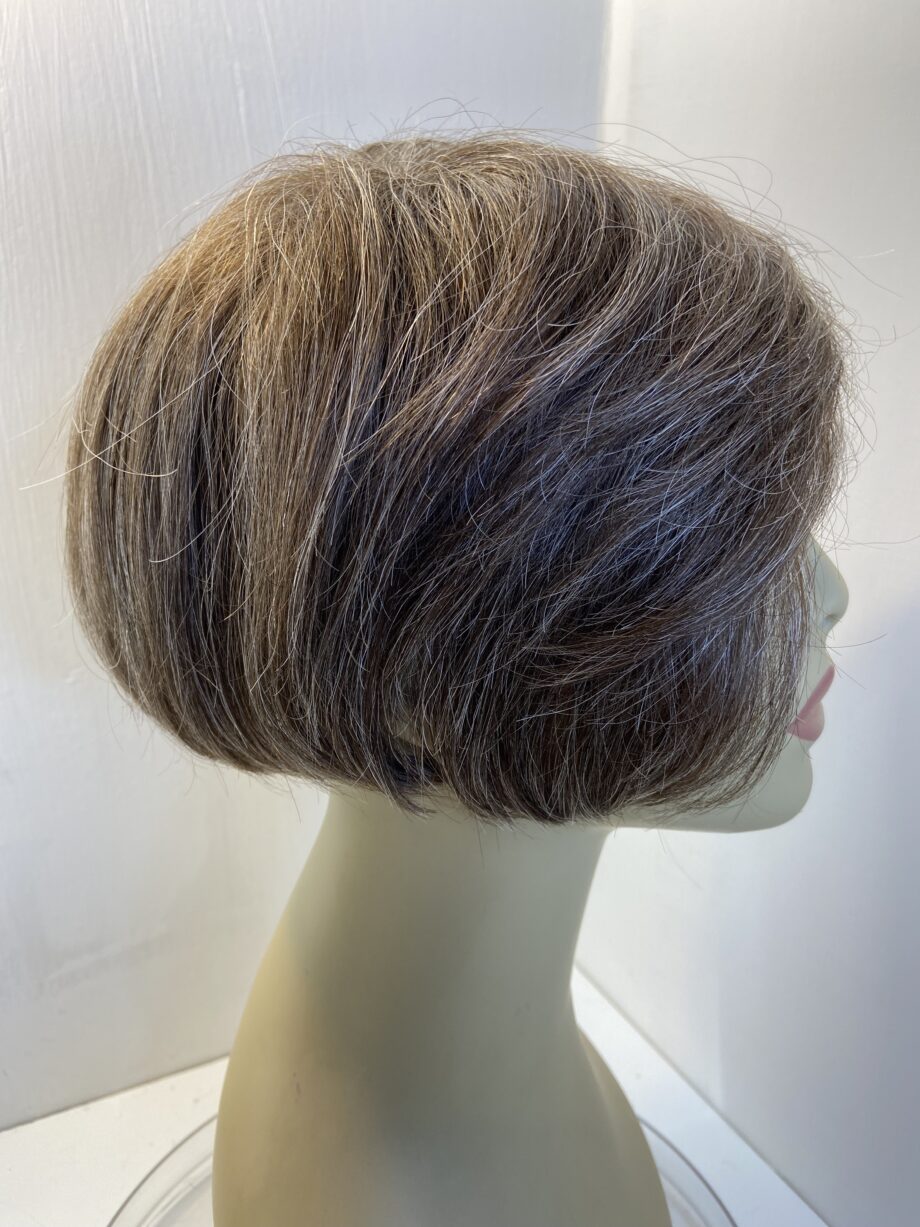 Brown topper. Brss820