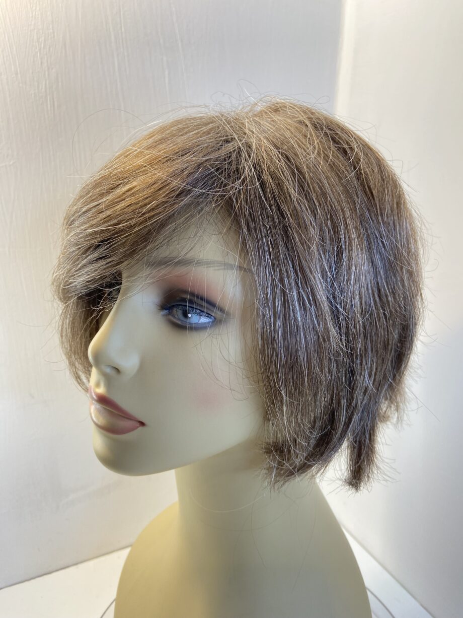 Brown topper. Brss820
