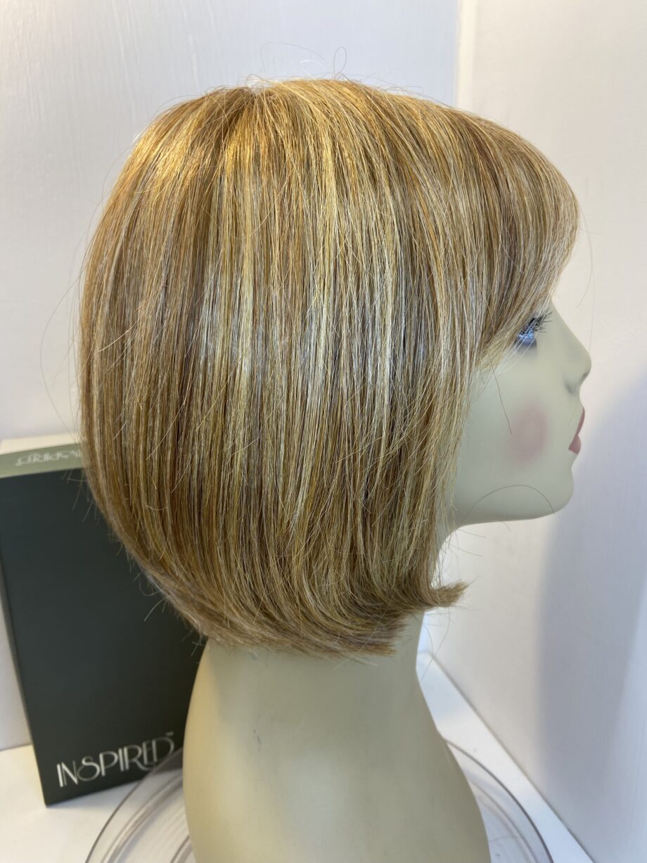 Honey blonde long natural inspired wig. Bblms443