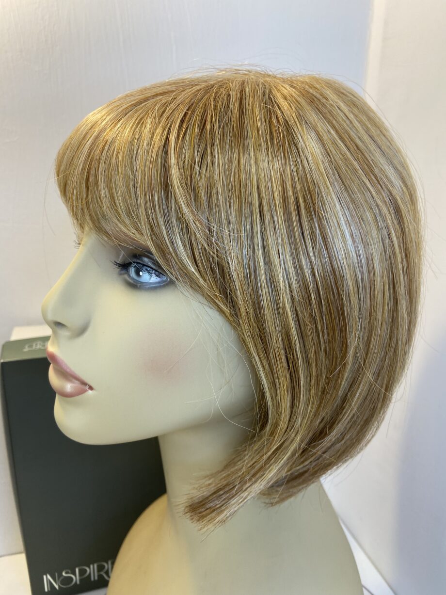 Honey blonde long natural inspired wig. Bblms443