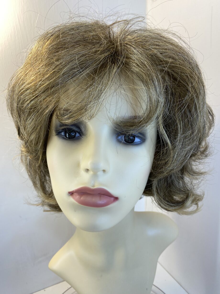 Brown wavy mid length Noriko wig   Blmc837