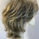 Brown wavy mid length Noriko wig   Blmc837