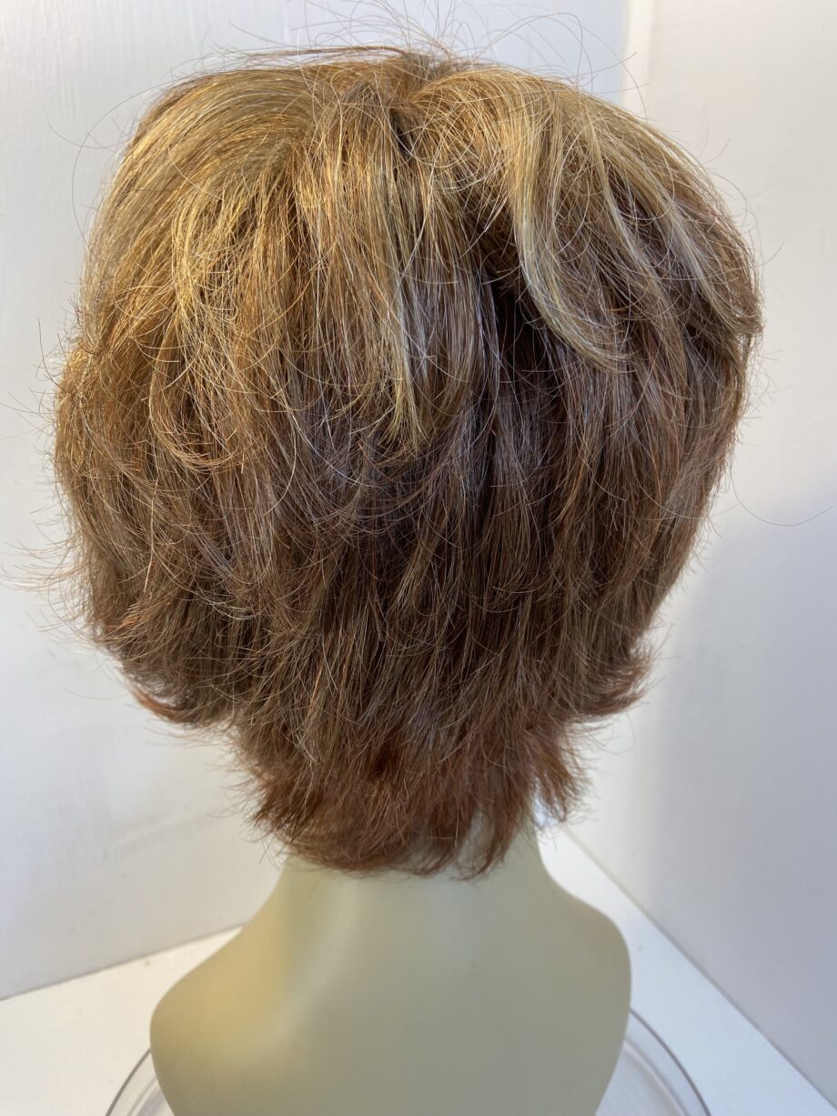 Red short wig. Rsw838