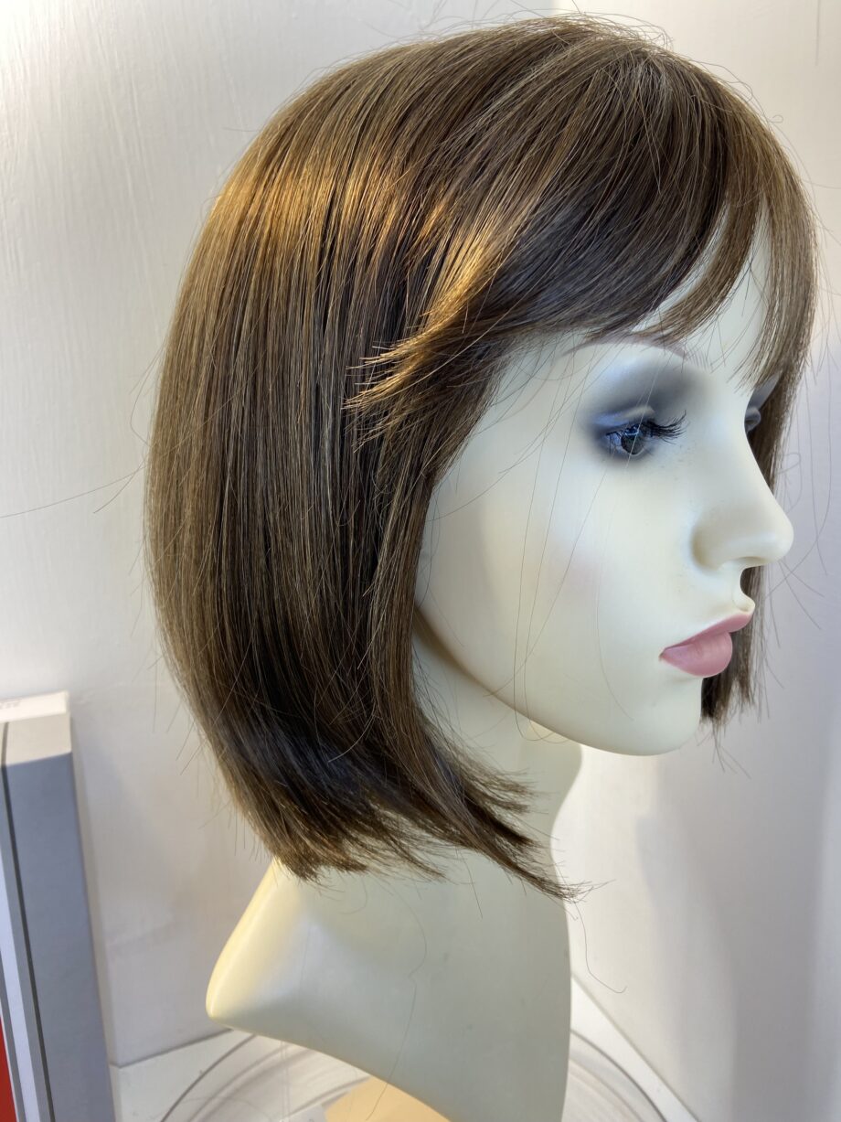 New hair world burnt cinnamon wig. Bbrms446