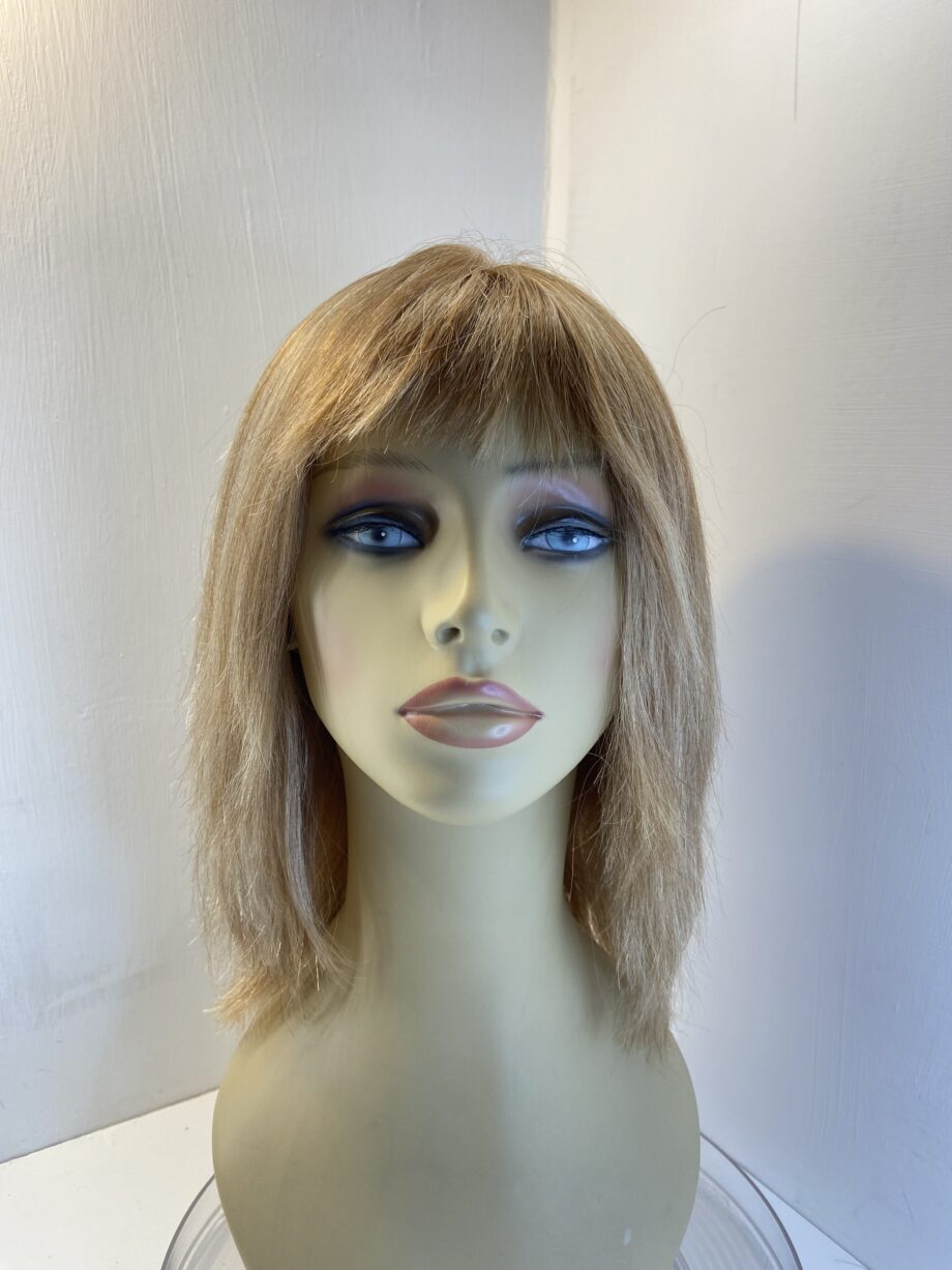 Human hair long honey blonde wig. Blmw55