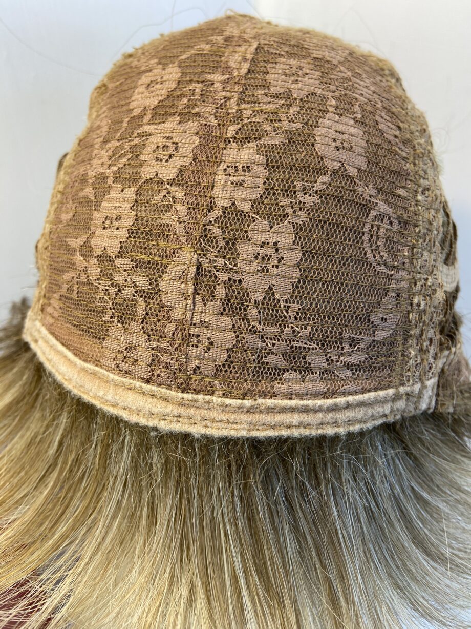 Rene of Paris blonde wig. Bblss452