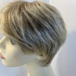 Honey blonde short wig. Blss57