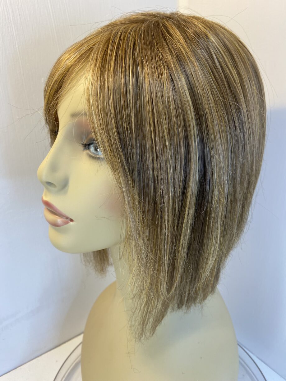 Light brown topper. Brls21