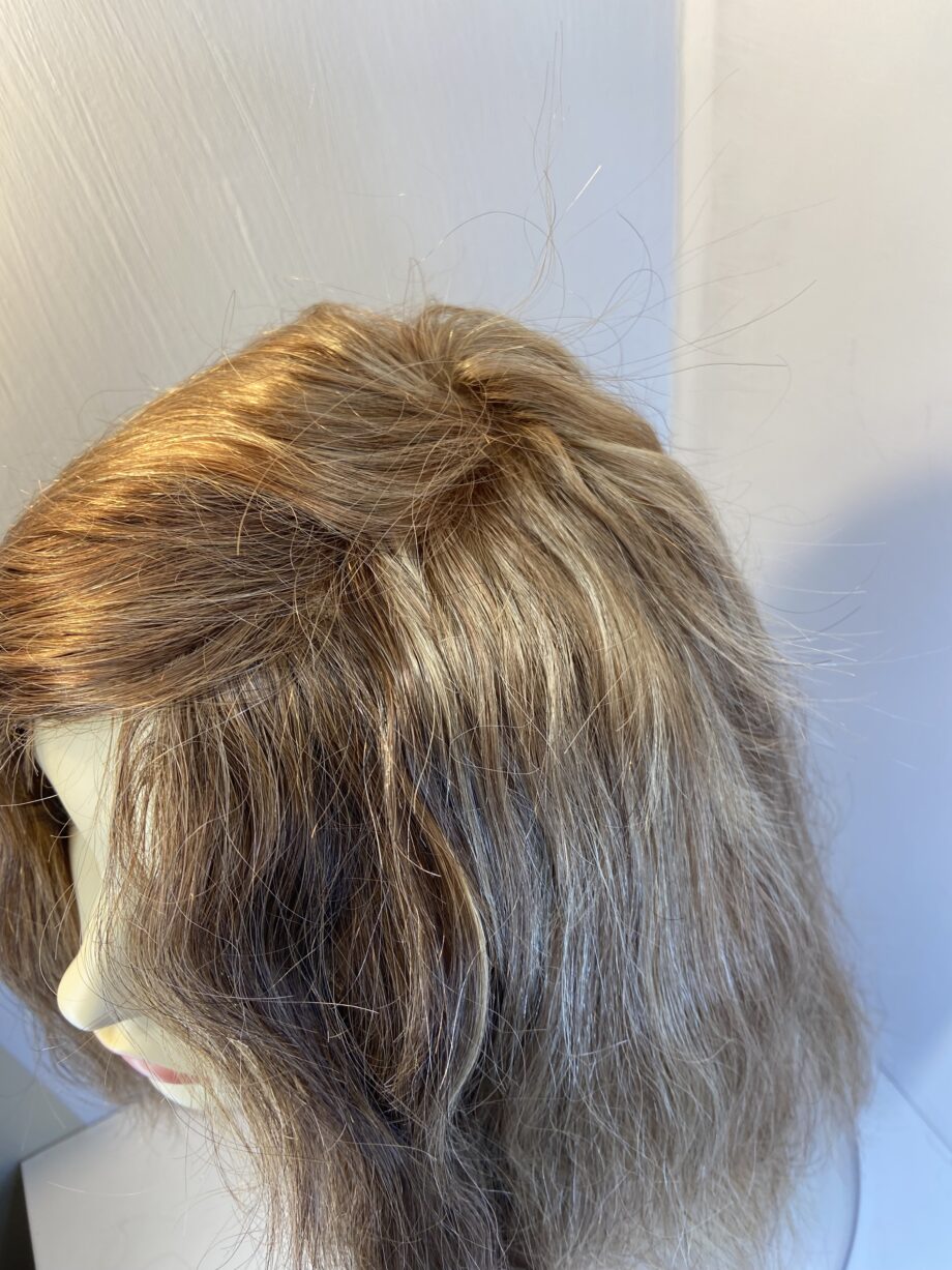 Pre loved human hair. Bllw22