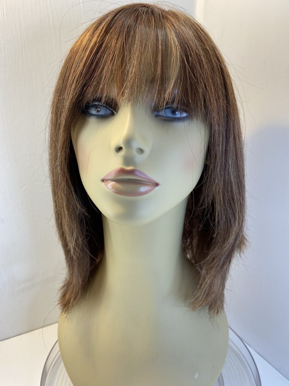 Long brown Rene of Paris wig. Brls26
