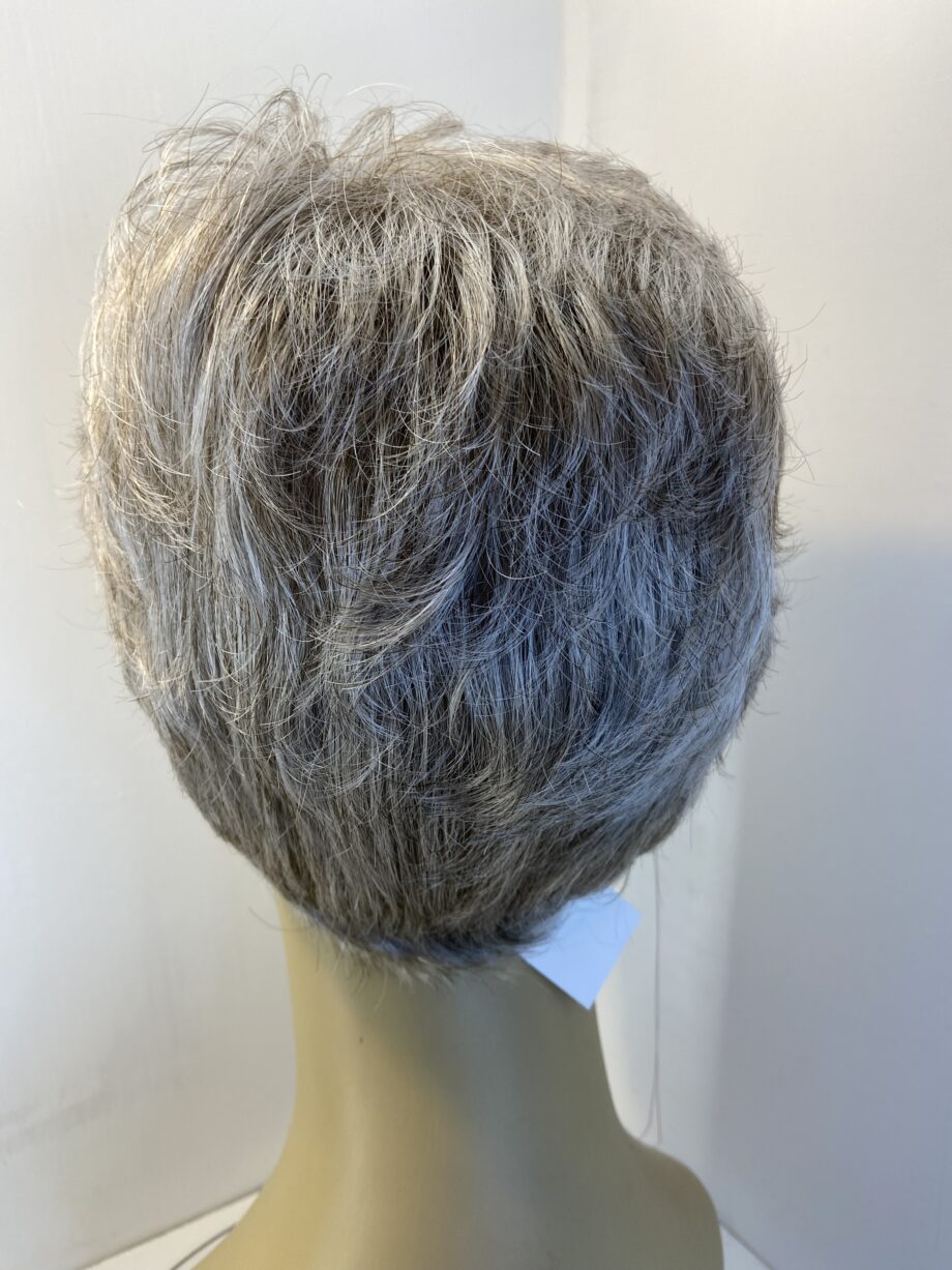 New grey short wig. Gsw403