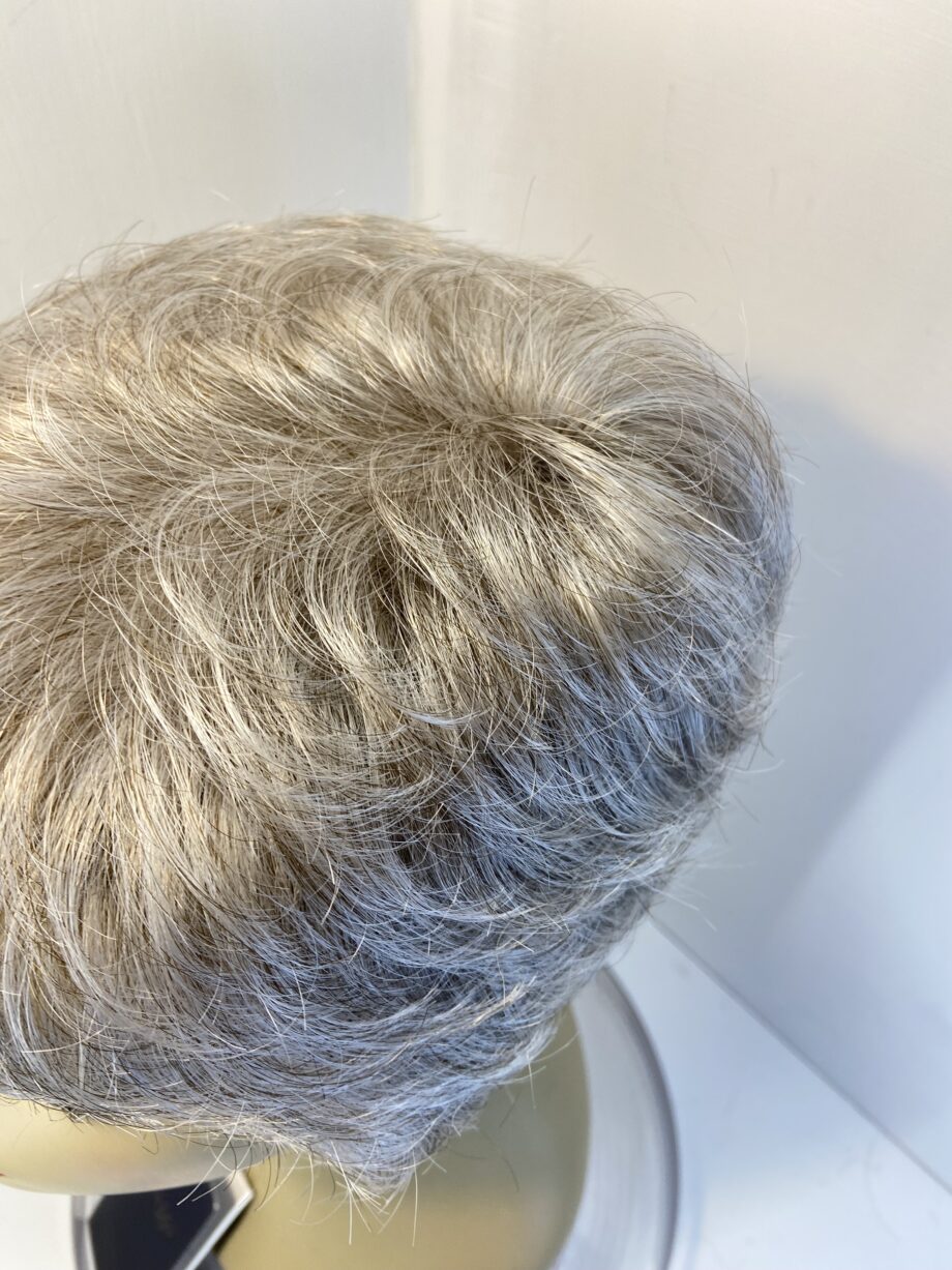 New grey short wig. Gsw403