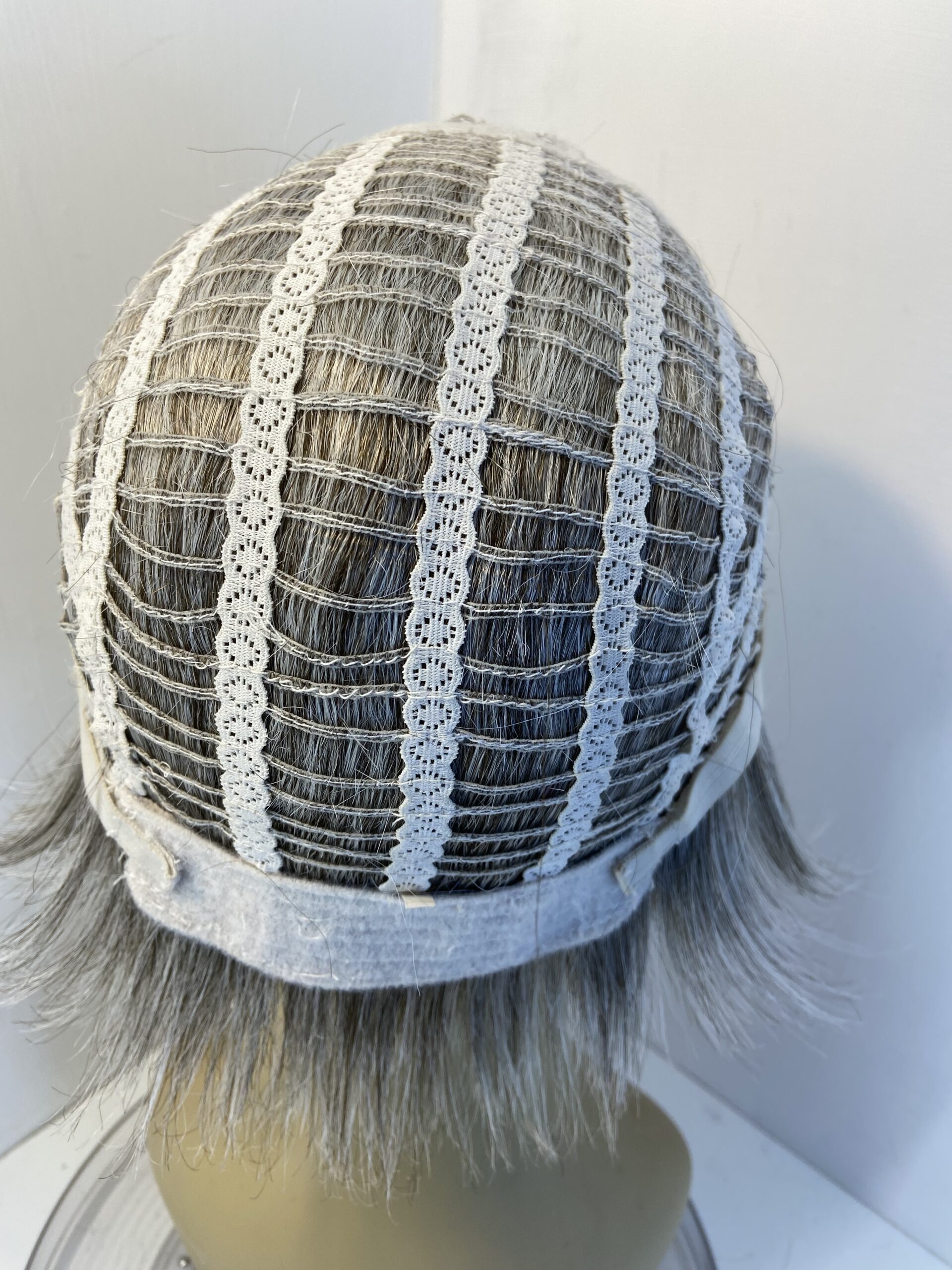 Silver grey wig. Gms405 – Wigbank