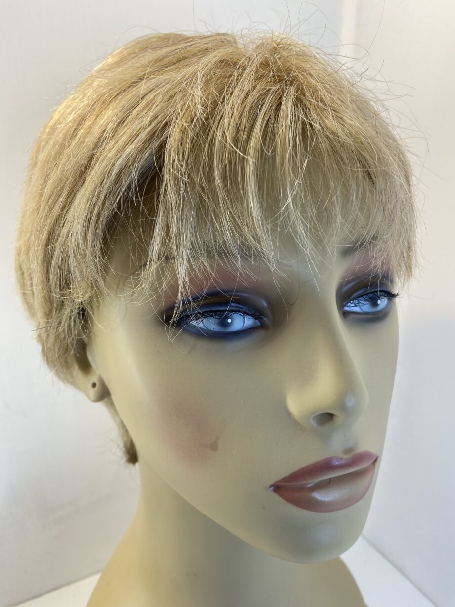 Blonde fantasy wig. Blss408