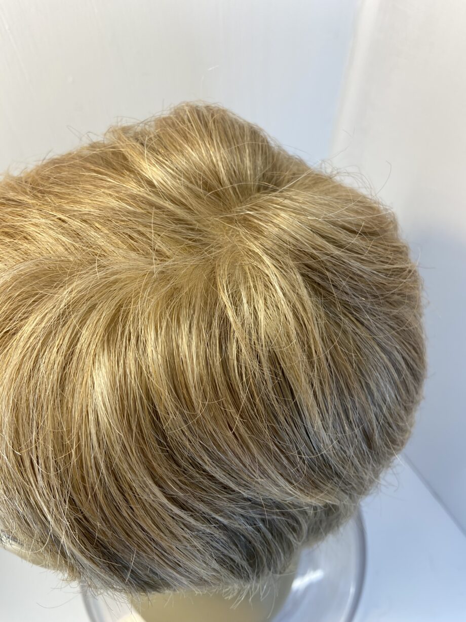 Blonde fantasy wig. Blss408