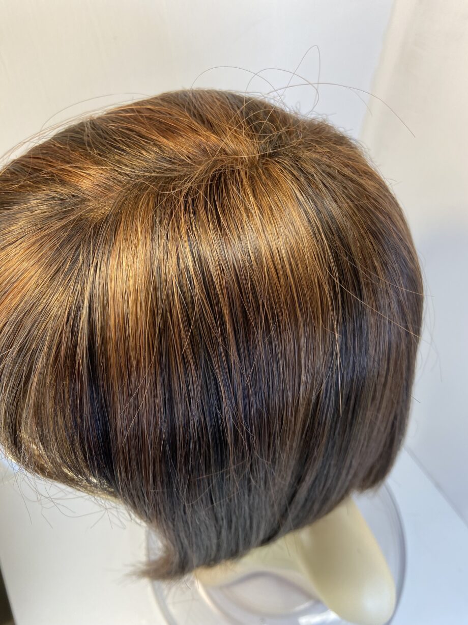 Reddish brown long wig. Brms727