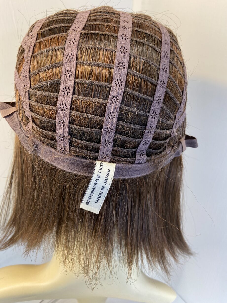Reddish brown long wig. Brms727
