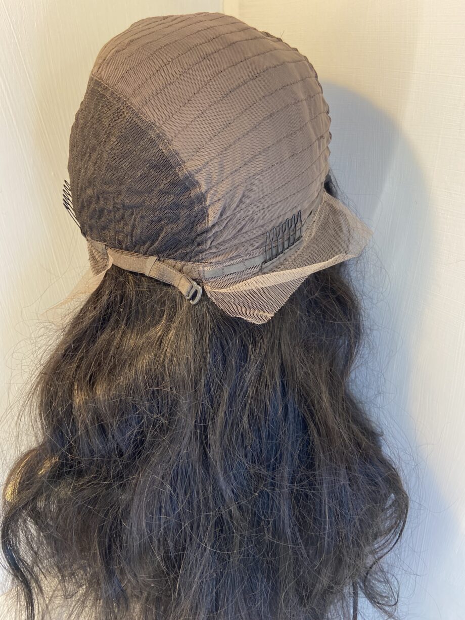Extra long new black highlighted wig. Bl/glw217
