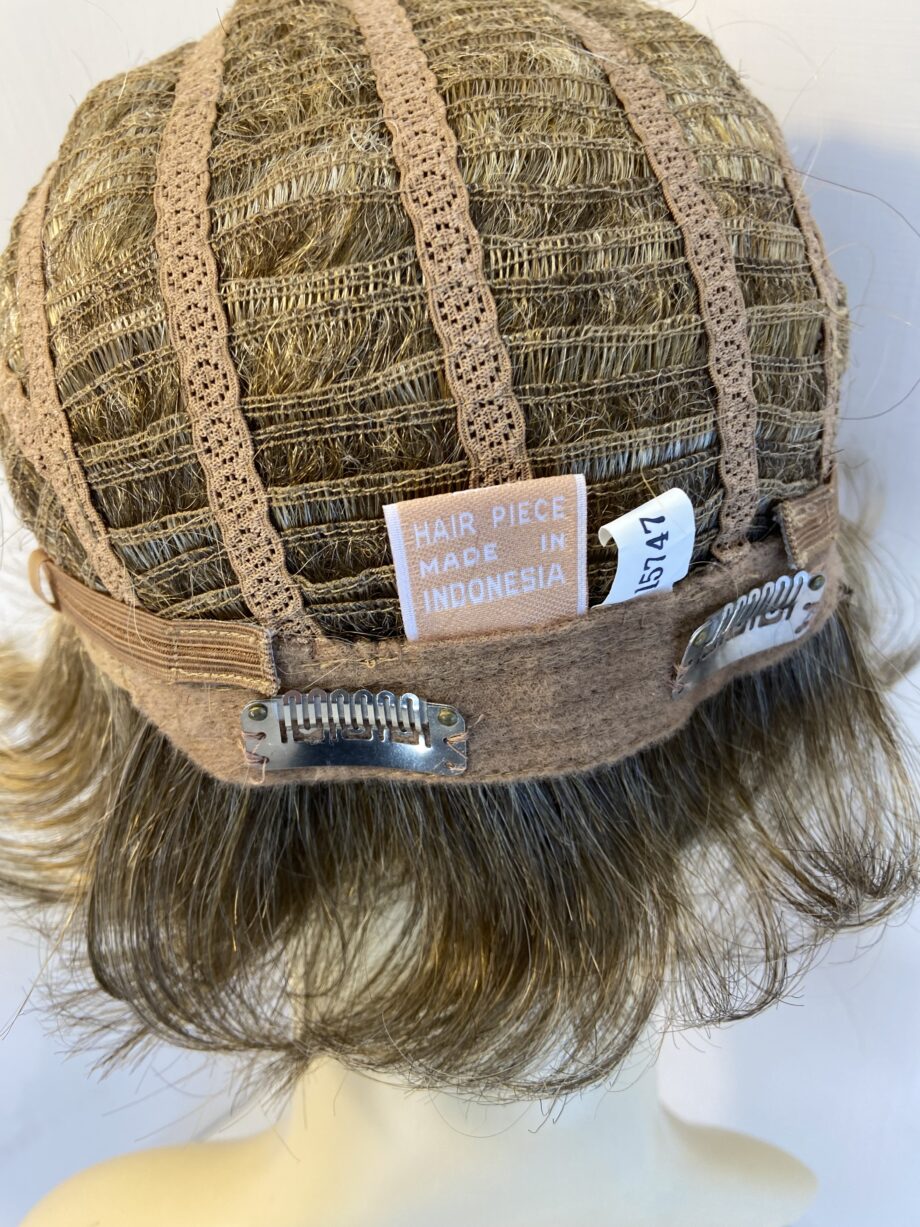 Blonde wavy wig. Blmw803