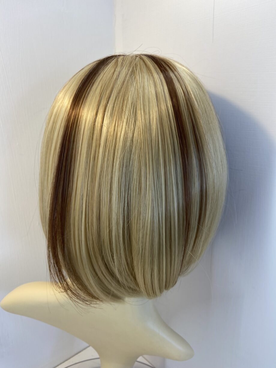 New blonde highlighted wig. Blms506