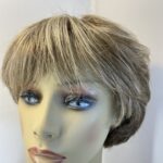 Blonde stylish wig. Blss506