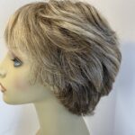 Blonde stylish wig. Blss506