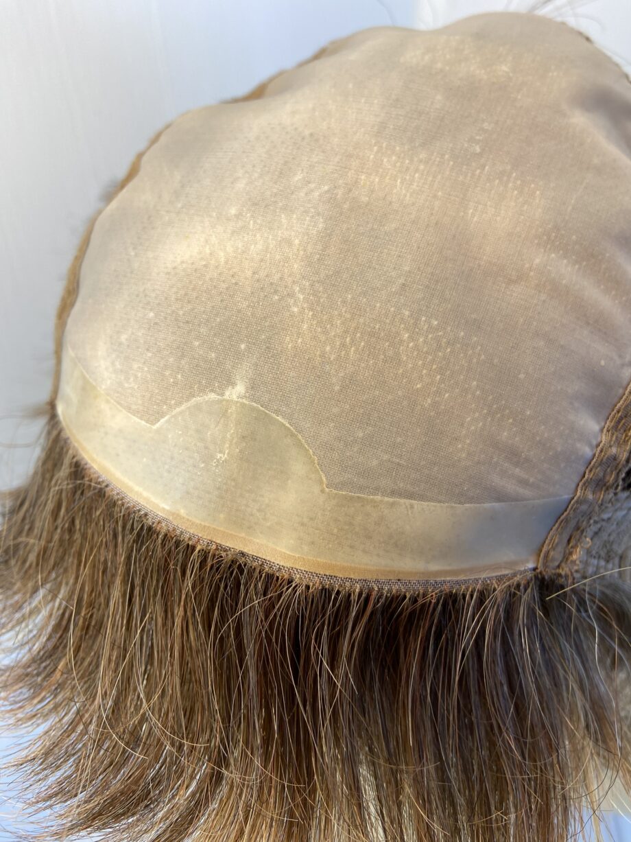 Rene of Paris modern copper glaze wig. Brsw507