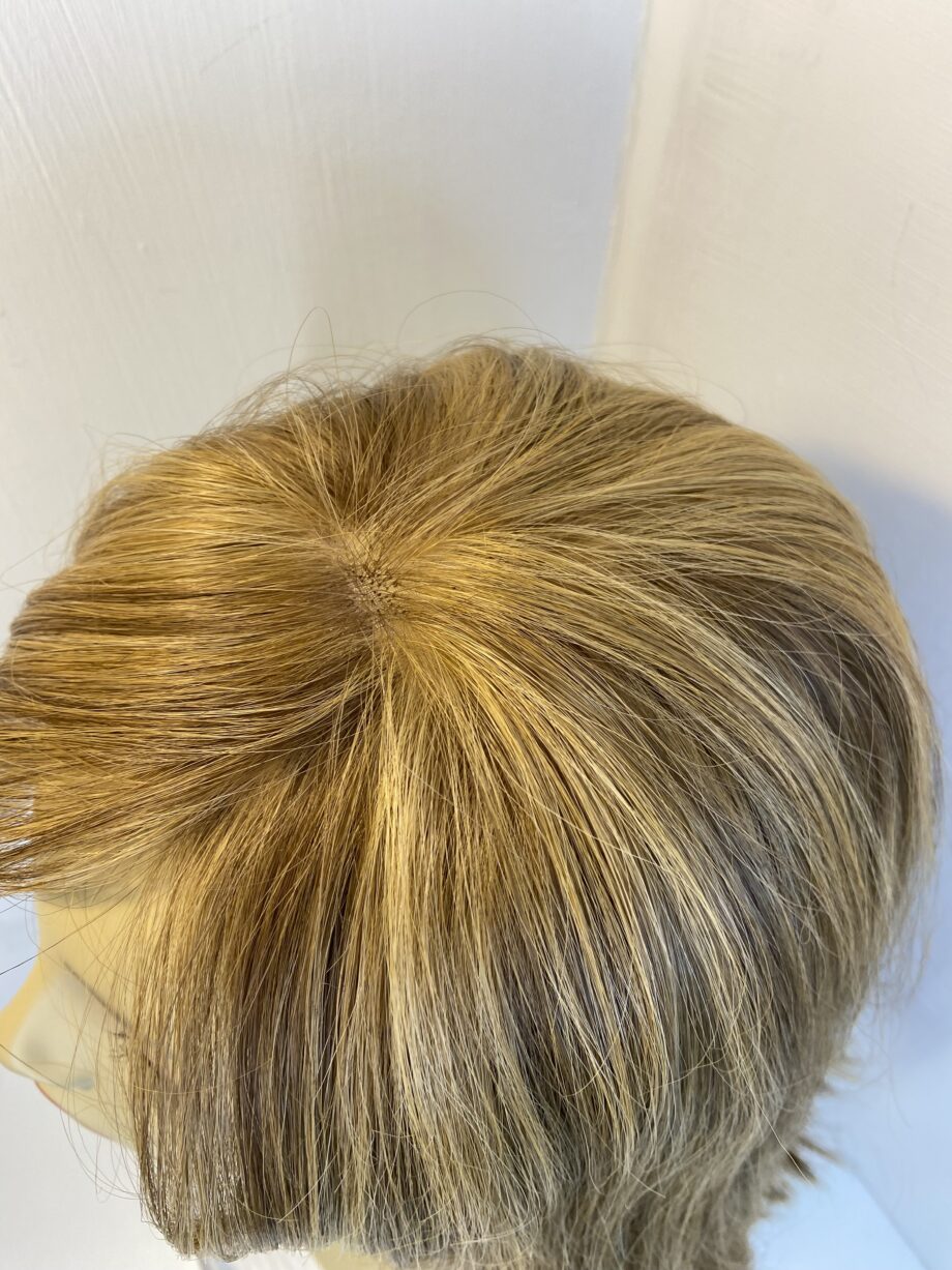 Superb honey coloured quality premium plus sentoo collection. Blls514